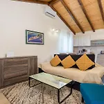 Prázdninový dům 1 Bedroom Lovely In