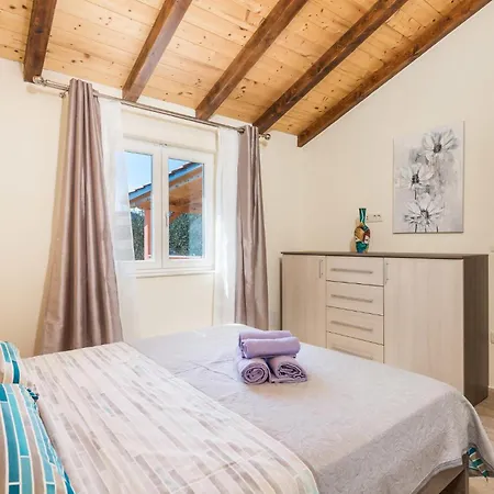 1 Bedroom Lovely In *