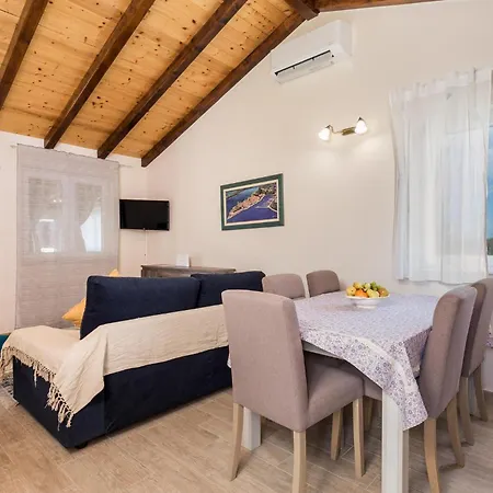 1 Bedroom Lovely In
