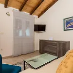 1 Bedroom Lovely In Ferienhaus